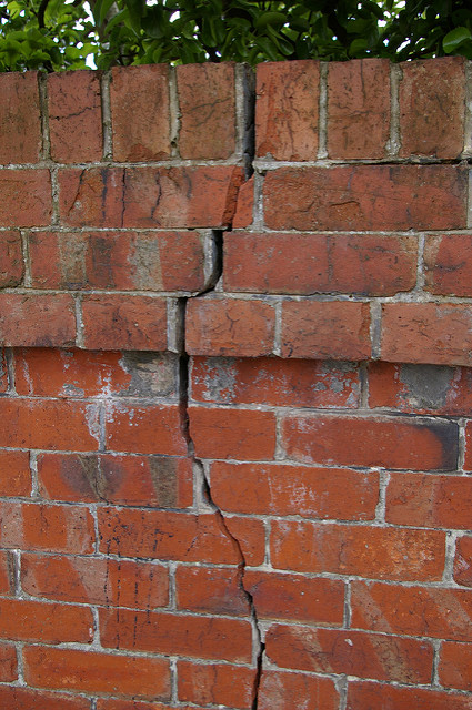 Wall Crack
